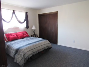 385 High St in New Britain, CT - Building Photo - Building Photo