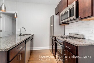 2642 W Luther St in Chicago, IL - Building Photo - Building Photo