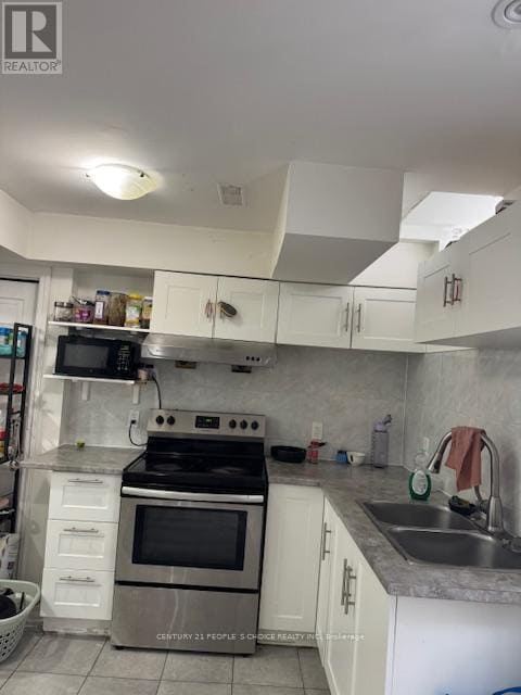 property at 127 Lloyd Sanderson Dr