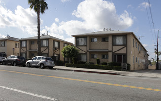 6339-6343 Coldwater Canyon Ave Apartments