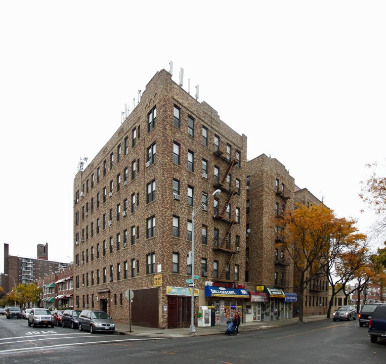 1306 Fteley Ave in Bronx, NY - Building Photo