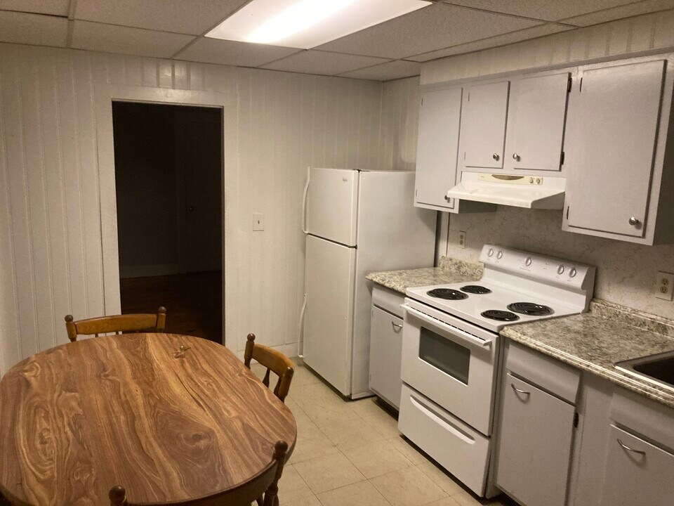 55 High St, Unit 55 high street #2 in Amesbury, MA - Foto de edificio