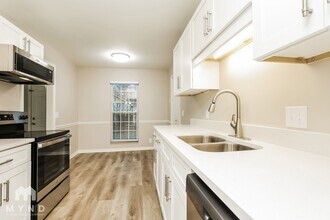 3277 Towne Village Rd in Nashville, TN - Building Photo - Building Photo