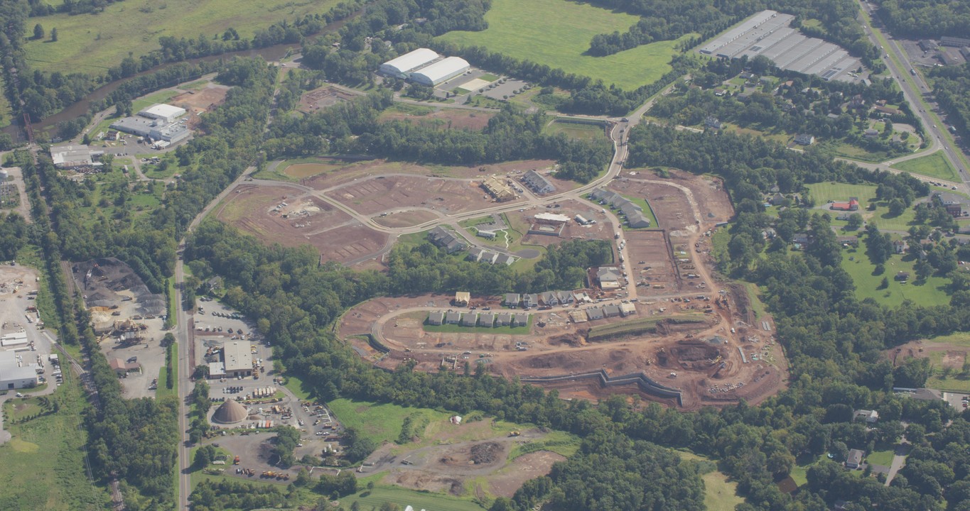 Hunterdon Creekside in Flemington, NJ - Building Photo