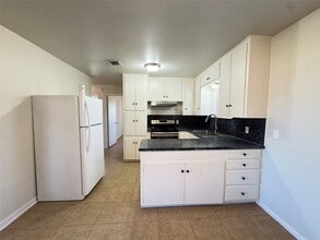 2205 Farr St in Waller, TX - Building Photo - Building Photo