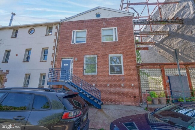 property at 13-313 N Front St