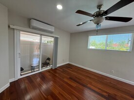 20029 Ingomar St in Los Angeles, CA - Building Photo