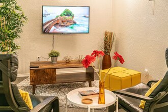 323 N 46th St in Seattle, WA - Building Photo - Building Photo