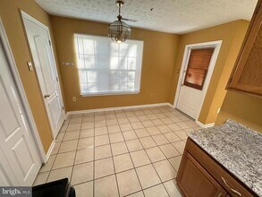 11445 Deepwood Dr in Bowie, MD - Building Photo - Building Photo