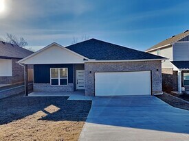 312 W 3rd St in Arcadia, OK - Building Photo