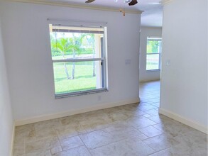 11978 Donlin Dr in Wellington, FL - Building Photo - Building Photo