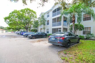 4655 St Croix Ln in Naples, FL - Foto de edificio - Building Photo