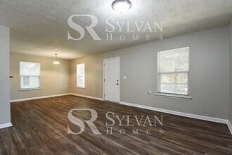 3625 Bunker Hill Dr SW in Atlanta, GA - Building Photo - Building Photo