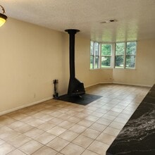 18171 Meandering Way in Flint, TX - Building Photo - Building Photo