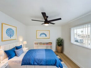 3284 Luna Ave in San Diego, CA - Building Photo - Building Photo