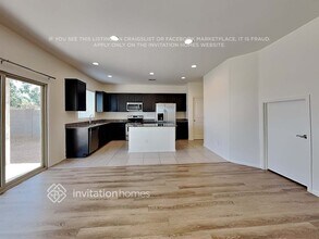 1295 E Palomino Way in Queen Creek, AZ - Building Photo - Building Photo