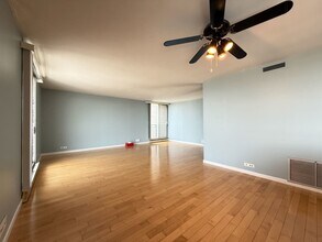 6007 N Sheridan Rd in Chicago, IL - Building Photo - Building Photo
