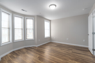 1623-1641 W Venango St in Philadelphia, PA - Building Photo - Interior Photo