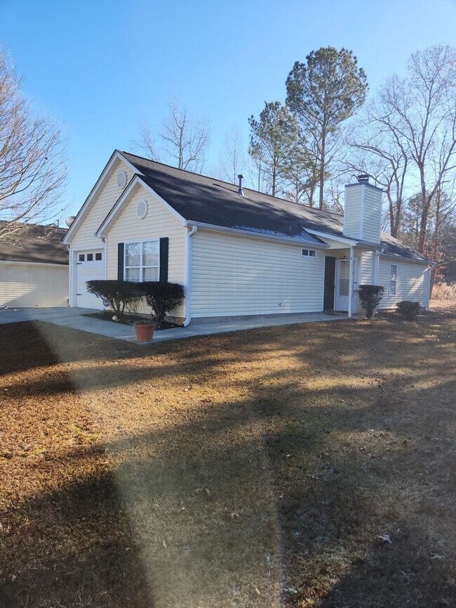 1360 Binford Pl in Douglasville, GA - Building Photo - Building Photo