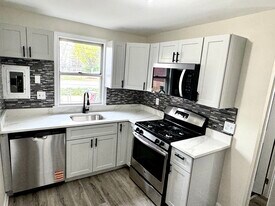 206 Chestnut St in Dundalk, MD - Building Photo