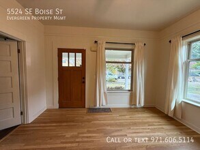 5524 SE Boise St in Portland, OR - Building Photo - Building Photo
