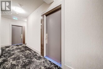 36 Forest Manor Rd in Toronto, ON - Building Photo - Building Photo