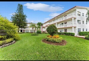 22 Brighton A in Boca Raton, FL - Building Photo