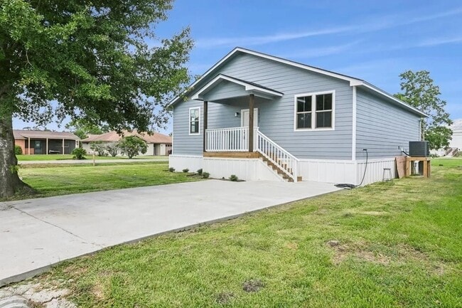 property at 1400 Golden St