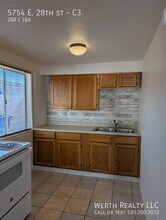 5754 E 28th St-Unit -C3 in Tucson, AZ - Building Photo - Building Photo