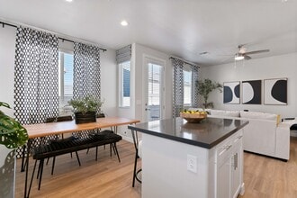 Moderne at Rocking K in Vail, AZ - Foto de edificio - Building Photo