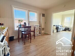 4852 W Diversey Ave in Chicago, IL - Building Photo - Building Photo