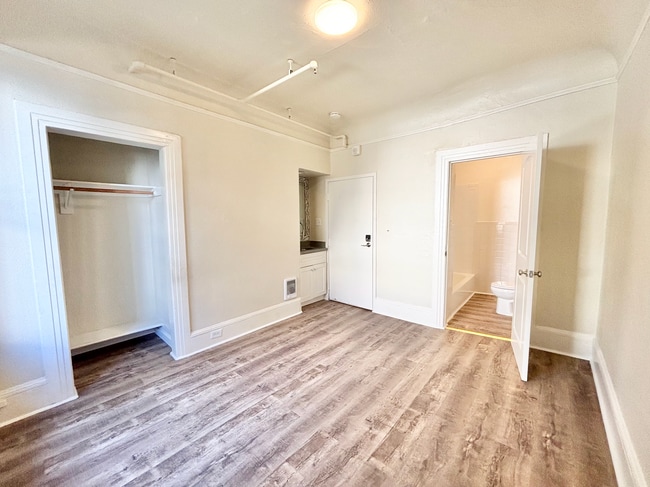property at 1010 Bush St