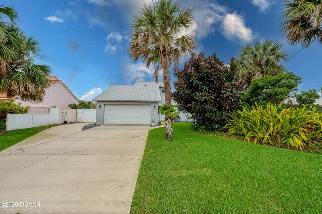4712 Dixie Dr in Ponce Inlet, FL - Building Photo - Building Photo
