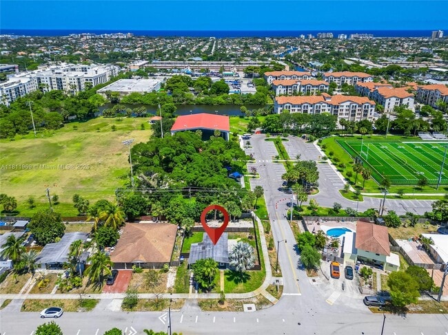 4500 NE 18th Ave in Pompano Beach, FL - Building Photo - Building Photo