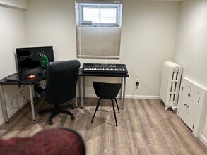 1090 13th Ave SE in Minneapolis, MN - Building Photo - Building Photo