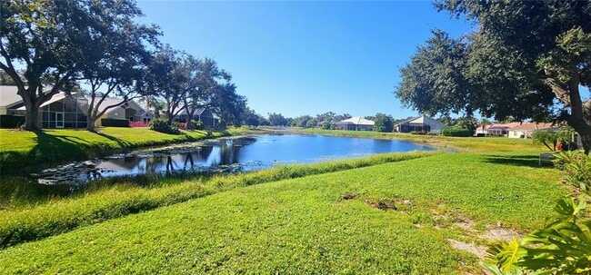 1152 Deardon Dr in Venice, FL - Building Photo - Building Photo