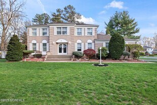 1 Montreal Woods Ct in Englishtown, NJ - Building Photo