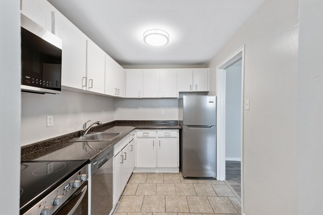 Thamesview Apartments in Chatham, ON - Building Photo