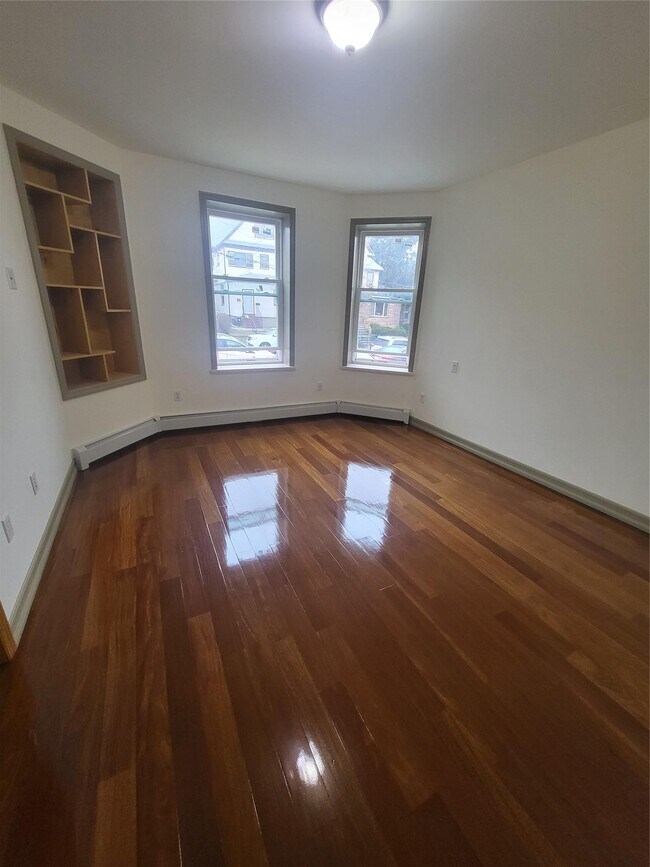 149-24 Delaware Ave-Unit -1st Floor in Queens, NY - Building Photo - Building Photo