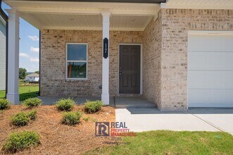 17 Arrington Dr in Adairsville, GA - Foto de edificio - Building Photo