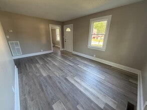 221 Spruce St W in Wilson, NC - Building Photo - Building Photo