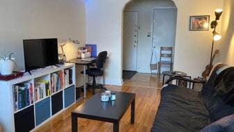 3760 Ave Saint-Kevin in Montréal, QC - Building Photo