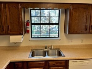 260 Timberlane Rd in Tallahassee, FL - Building Photo - Building Photo