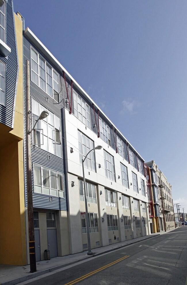 Bluxome Lofts in San Francisco, CA - Building Photo - Building Photo