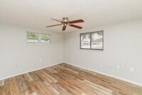 2927 Raven Dr photo'