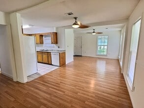 118 Bryant St in Ocean Springs, MS - Building Photo - Building Photo