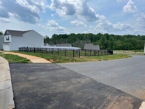 1020 Standing Oak Dr in Granite Quarry, NC - Building Photo - Building Photo