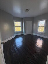 73 Woodland St in Detroit, MI - Building Photo - Building Photo
