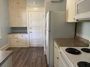 406 Naymut St in Menasha, WI - Building Photo - Building Photo