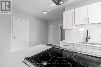 215 Hamilton Rd in London, ON - Building Photo - Building Photo